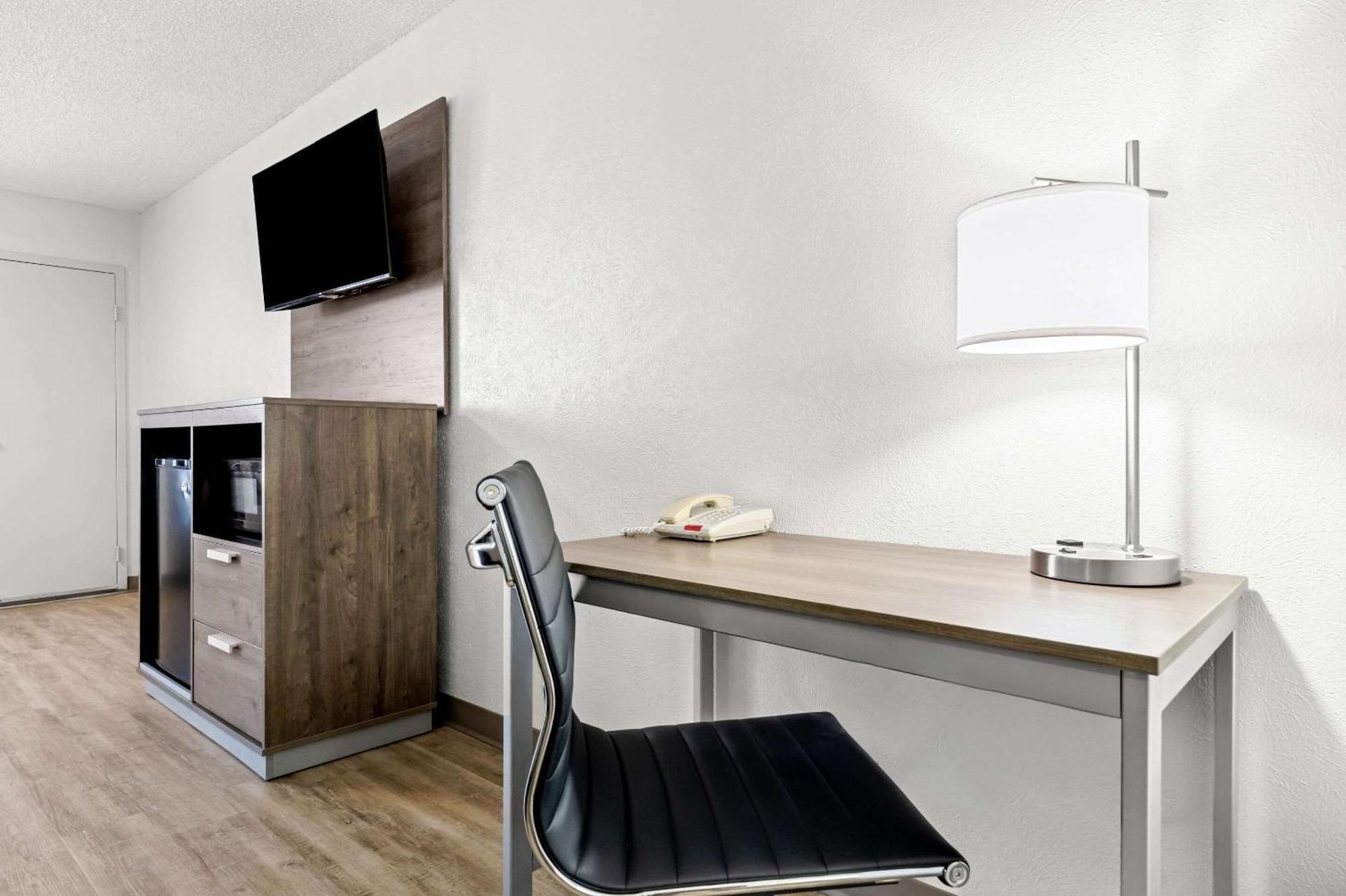Quality Inn Plainview Екстериор снимка