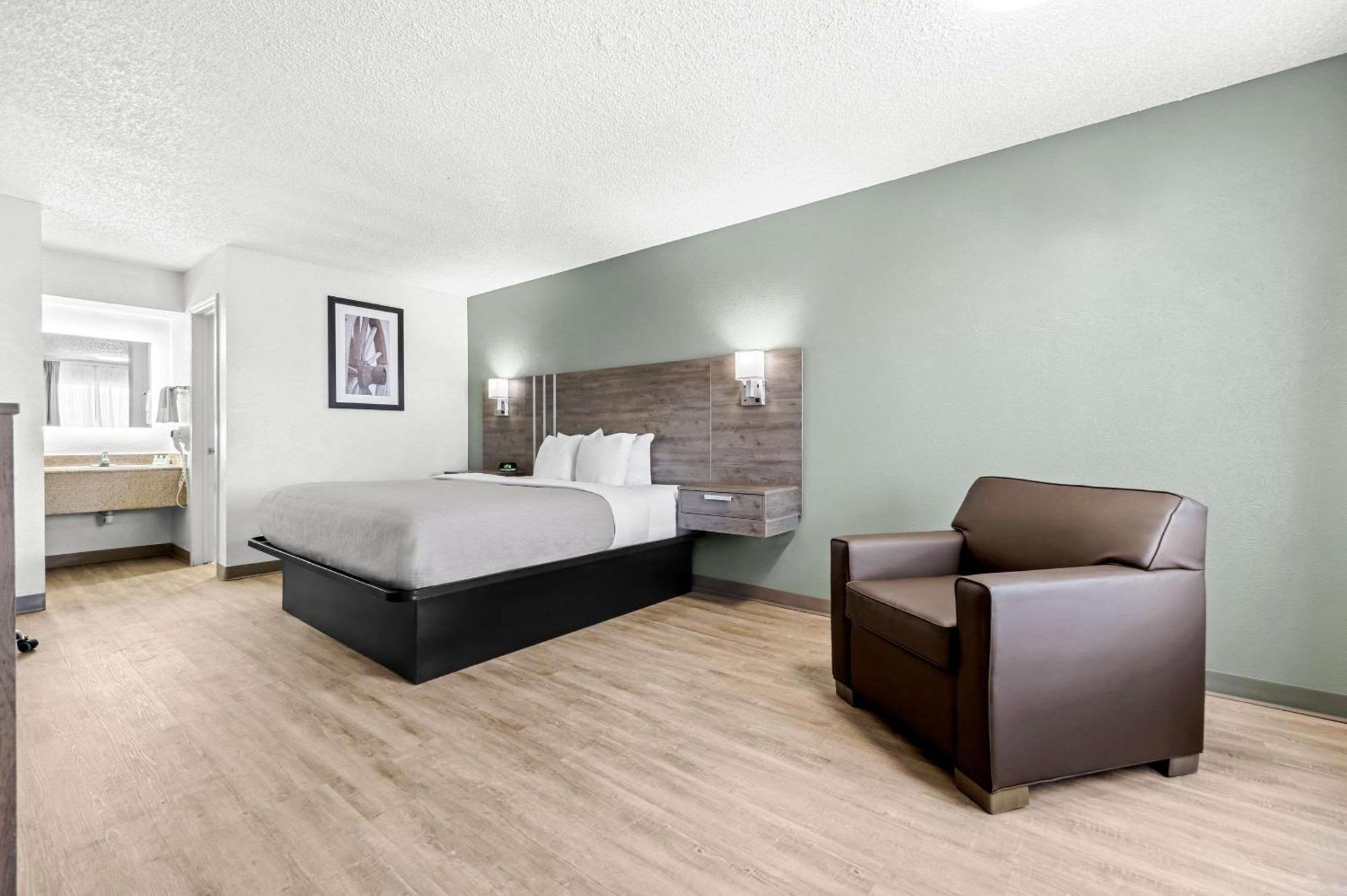 Quality Inn Plainview Екстериор снимка