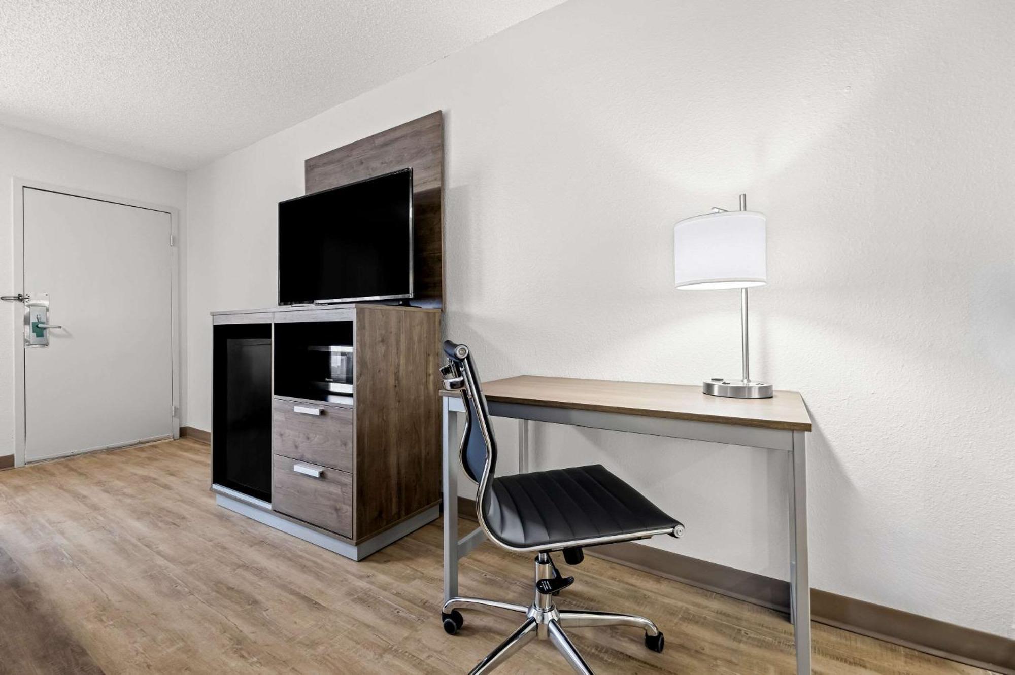 Quality Inn Plainview Екстериор снимка
