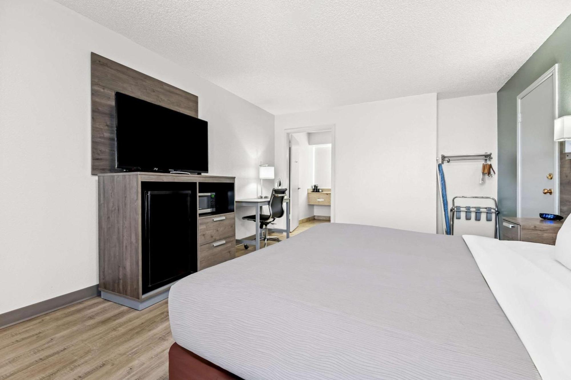 Quality Inn Plainview Екстериор снимка